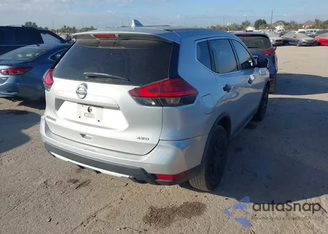 2017 Nissan Rogue S z USA, uszkodzony, nr VIN KNMAT2MV2HP516439